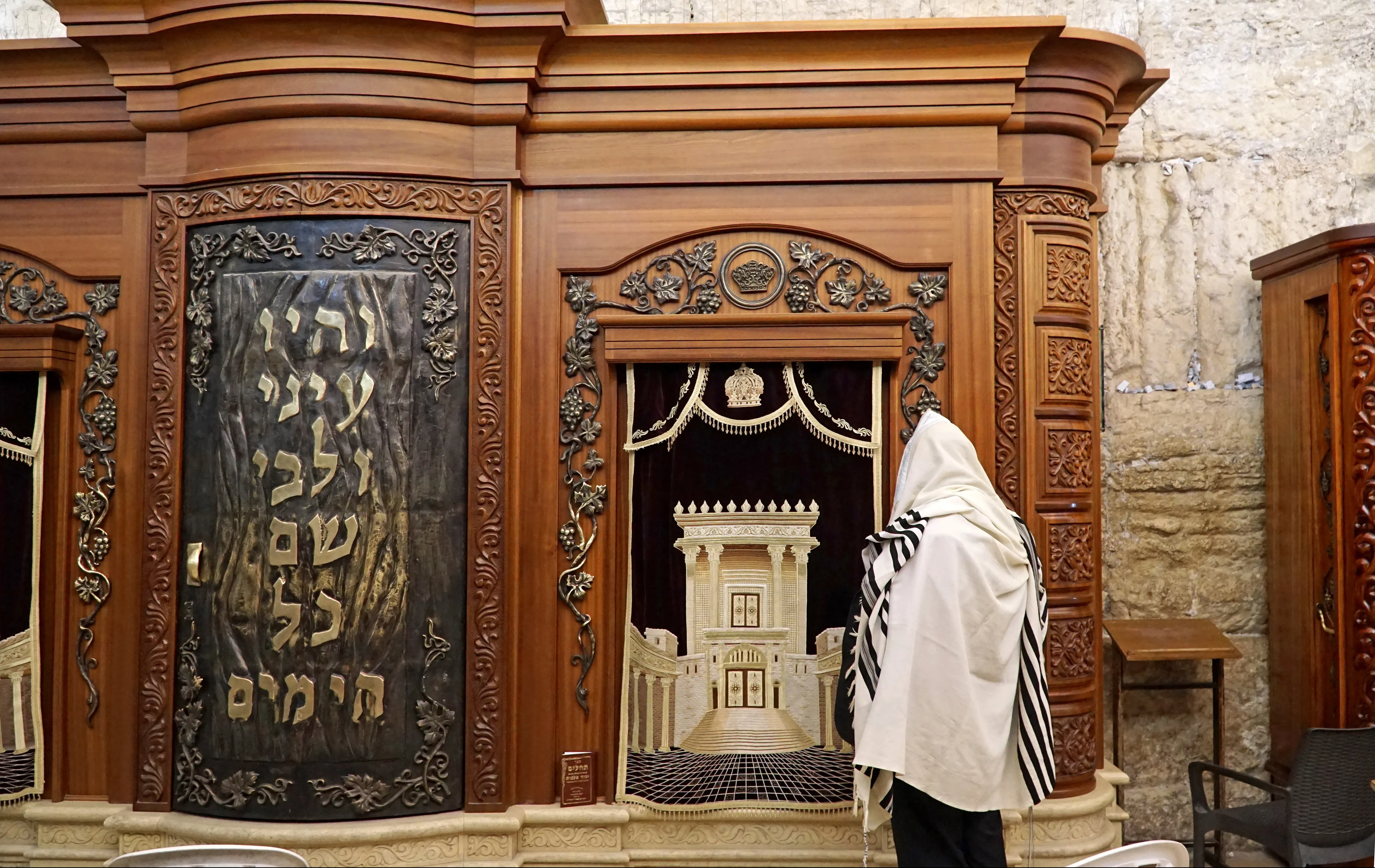 הבטיח לבורא עולם שלא ידבר בבית הכנסת ואז קרה הנס