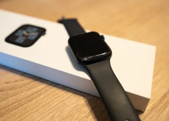 מעצרה של הפצ"רית לשעבר הוארך: המשטרה תפסה שעון חכם מעצרה של הפצ"רית לשעבר הוארך: המשטרה תפסה שעון חכם