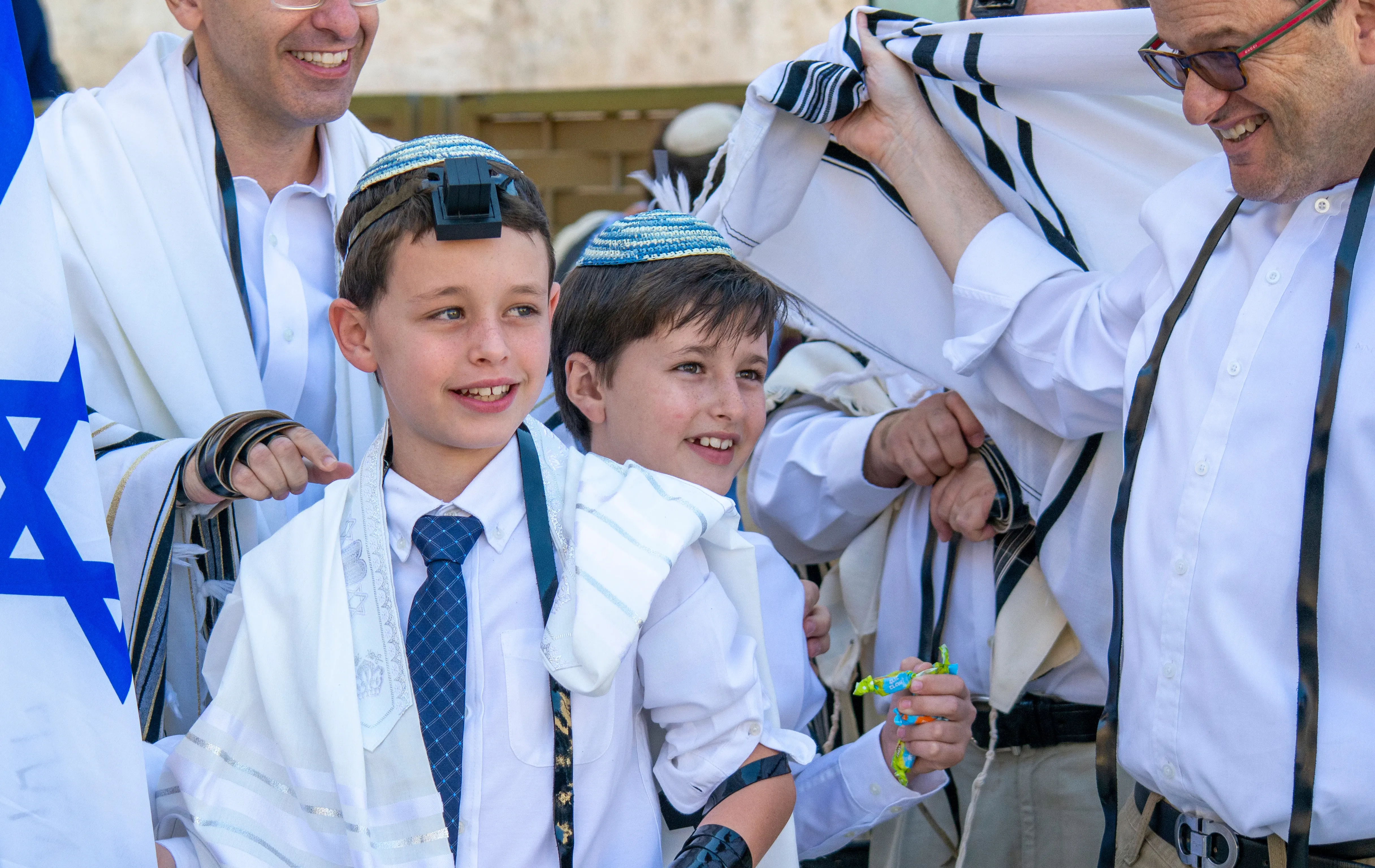 מרן הרב יצחק יוסף בפסק הלכה: מתי חוגגים בר מצווה לילד שנולד פג?