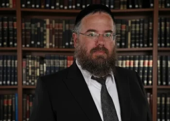 הרב שמשון פוקס: האם אפשר לקרוא שם לילד על שם אדם רשע? הרב שמשון פוקס: האם אפשר לקרוא שם לילד על שם אדם רשע?