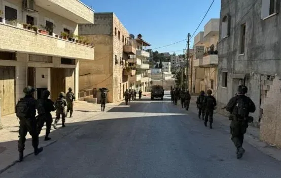 במרכז השוק ברמאללה: כך הסתיים המצוד אחר מבוקש פלסטיני במרכז השוק ברמאללה: כך הסתיים המצוד אחר מבוקש פלסטיני