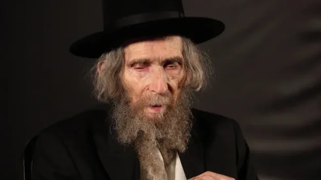 זה מה שעשה הרב שטיינמן זצ"ל לפני התפילה