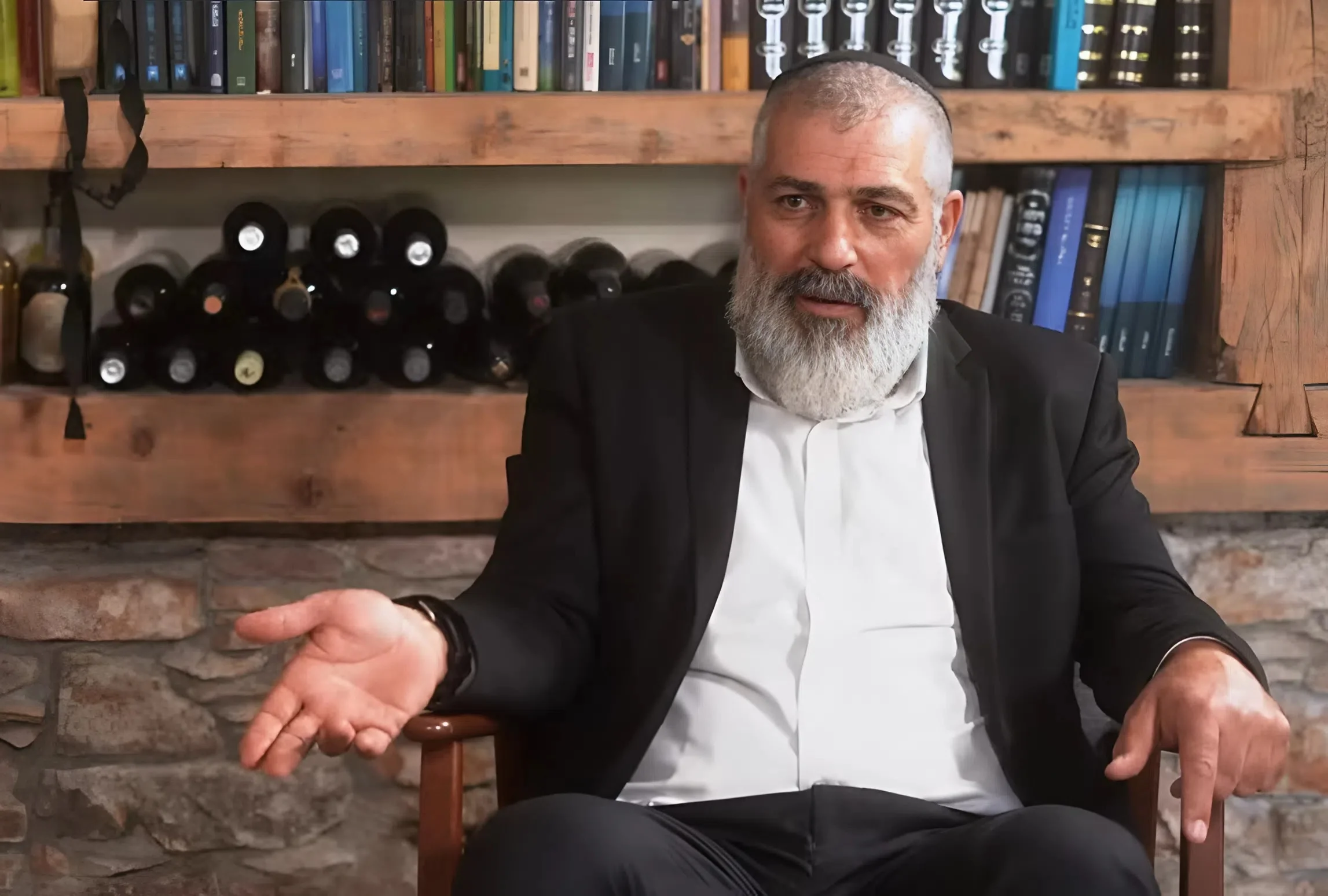 צבי יחזקאלי: "המוות הסתכל לי בעיניים אבל השם הציל אותי ברגע האמת"