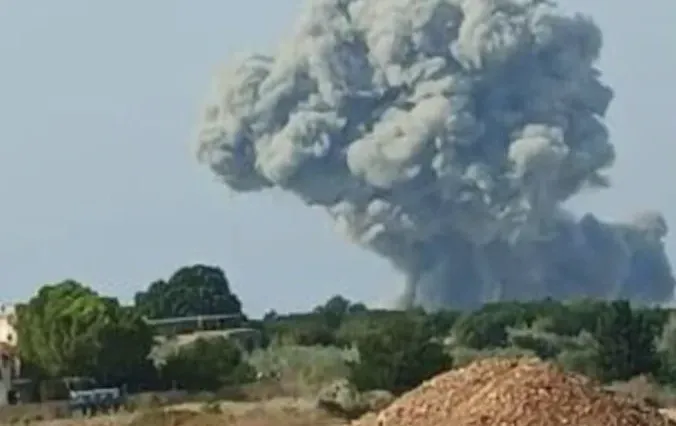 צה"ל תקף מטרות חיזבאללה בדרום לבנון; הארגון מאיים בתגובה צה"ל תקף מטרות חיזבאללה בדרום לבנון; הארגון מאיים בתגובה