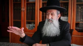 משווים מחירים? הרב בן ציון מוצפי עושה סדר בהלכה שרבים לא יודעים