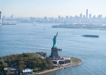 מהמרפסת בניו יורק - לחופה בירושלים: איך תפילה אחת של אימא שינתה את חיי מהמרפסת בניו יורק - לחופה בירושלים: איך תפילה אחת של אימא שינתה את חיי