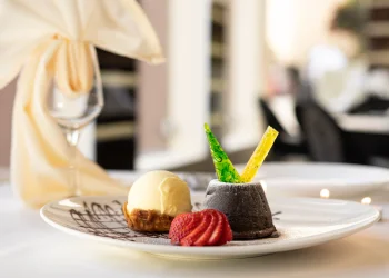 הרב יניב עזיז: זו הטעות הנפוצה שאנשים עושים עם גלידה בסעודה