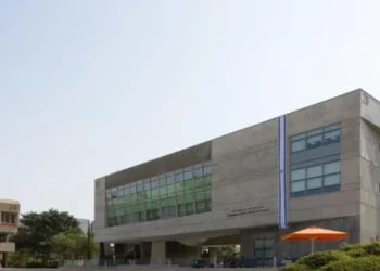 האשים את החיילים בטבח: הד"ר מאוניברסיטת בן גוריון גורש עקב השמצות