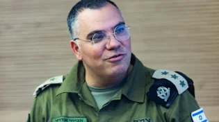 אחרי 20 שנה בתפקיד: אביחי אדרעי, דובר צה"ל בערבית, פורש מהשירות הצבאי