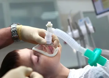 סכנה מהקלמר: שני ילדים נותחו בעקבות פגיעת עיפרון בעין - "הצטברות מקרים חריגה"