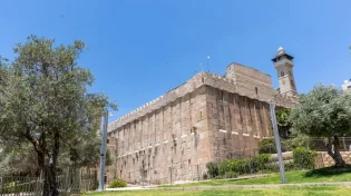 שבת חיי שרה תשפ"ו: אלפים צפויים להגיע בשבת הקרובה למערת המכפלה