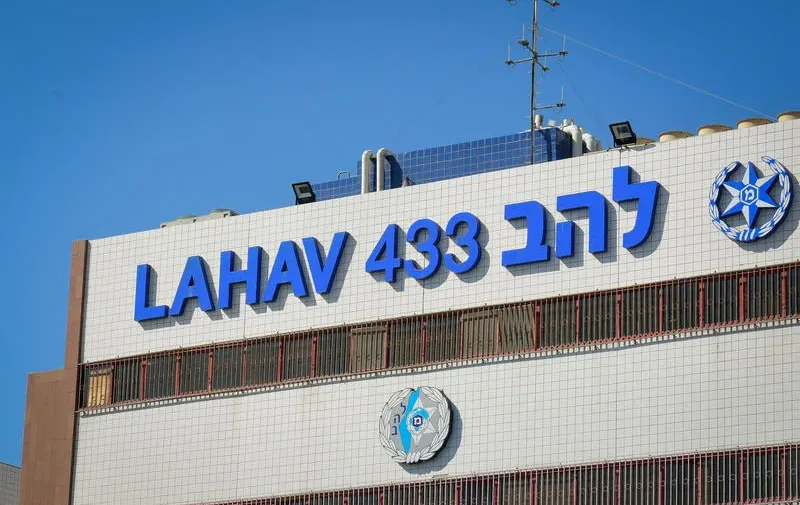 פרשת "יד לוחצת יד": החשדות מתרחבים, והמעורבים ממשיכים להיחשף