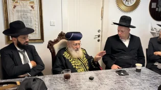 הצלם נועם אליהו תיעד: מרן הרב יצחק יוסף בשיחה לאברכי כולל 'פתח הדביר'