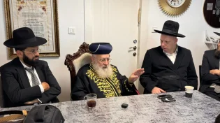 הצלם נועם אליהו תיעד: מרן הרב יצחק יוסף בשיחה לאברכי כולל 'פתח הדביר'