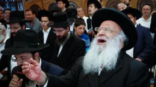המקובל הרב בניהו שמואלי חושף את הסגולה שמבטיחה שמירה בדרכים