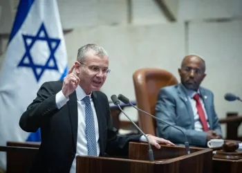 הכנסת רועשת: מי יחליט על חקירה נגד שר או ח"כ? המאבק על תפקיד היועמ"ש עולה מדרגה