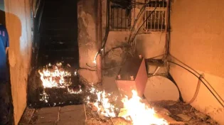 חשד לגל הצתות בבאר שבע: 9 בניינים עלו באש, המשטרה עצרה חשוד