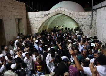 משלחת מחוקקים אמריקנים בקבר יוסף - תמיכה בריבונות ישראל ביהודה ושומרון