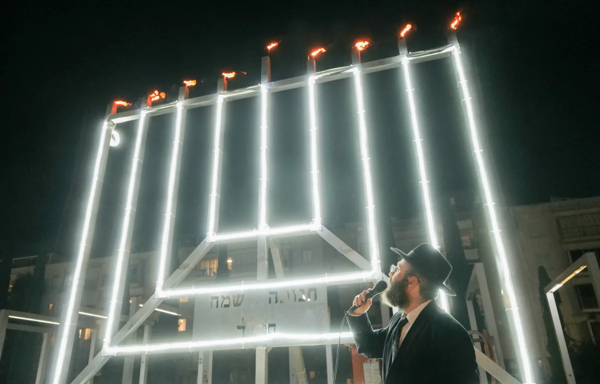 הדלקת נרות חנוכה במרכז תל אביב בשנה שעברה