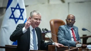 קרב בצמרת: היועמ"שית דורשת לבטל את מינוי השופט בן חמו לחקירת הפצ"רית