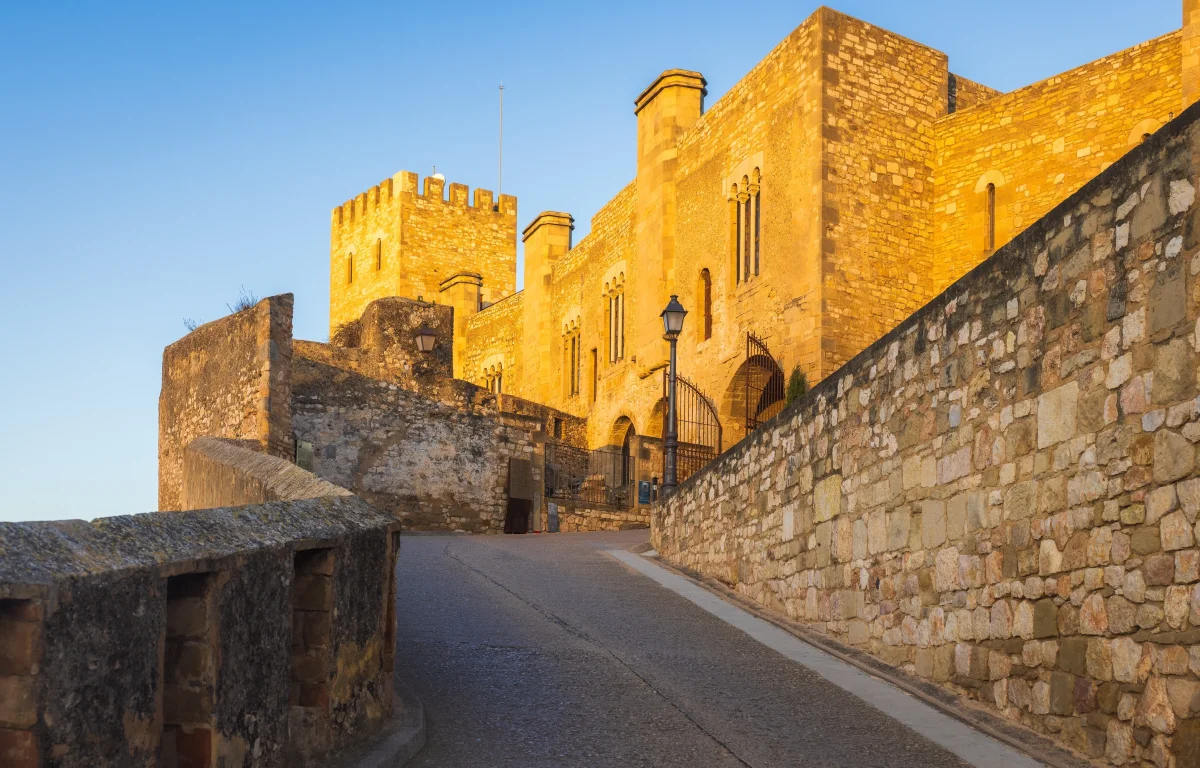 העיר טורטוסה בספרד, כיום. רבי משה היה רבה של העיר במשך 35 שנה