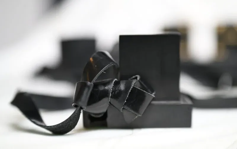 דרמה בפלורידה: רב חב"ד עצר את משאית הזבל משום שנזרקו לתוכה טלית ותפילין