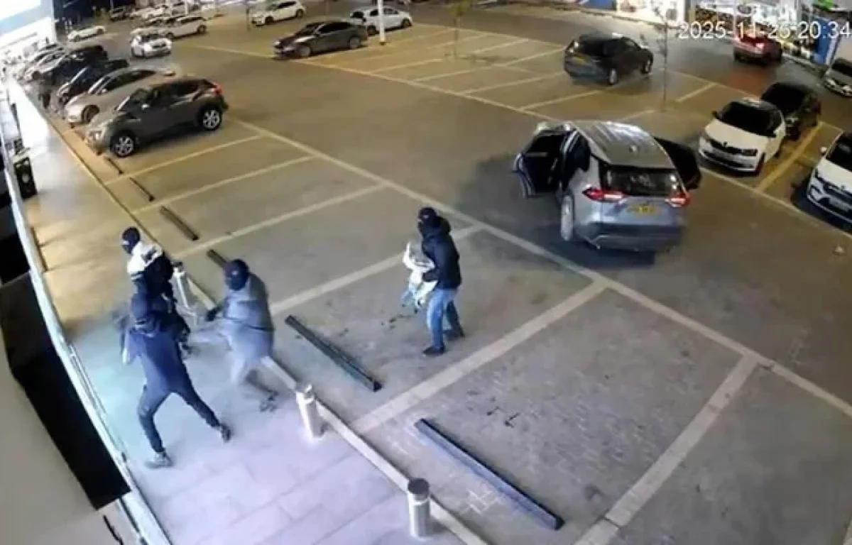 פורצים חמושים ניסו לשדוד חנות באופקים