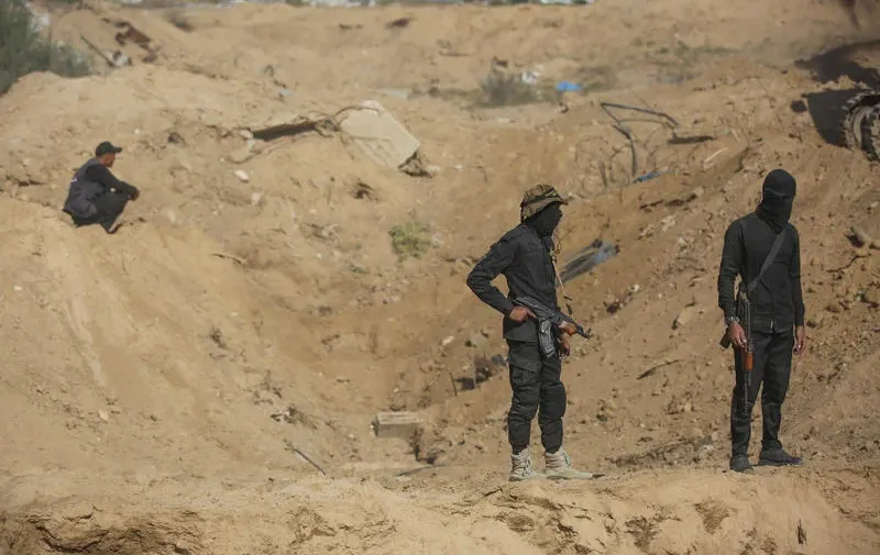 אנשי החמאס בשכונת נוסייראת בעזה