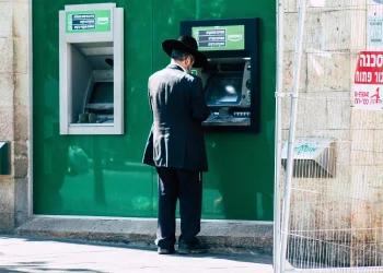 היתכן שצריך כשרות למשכורת?