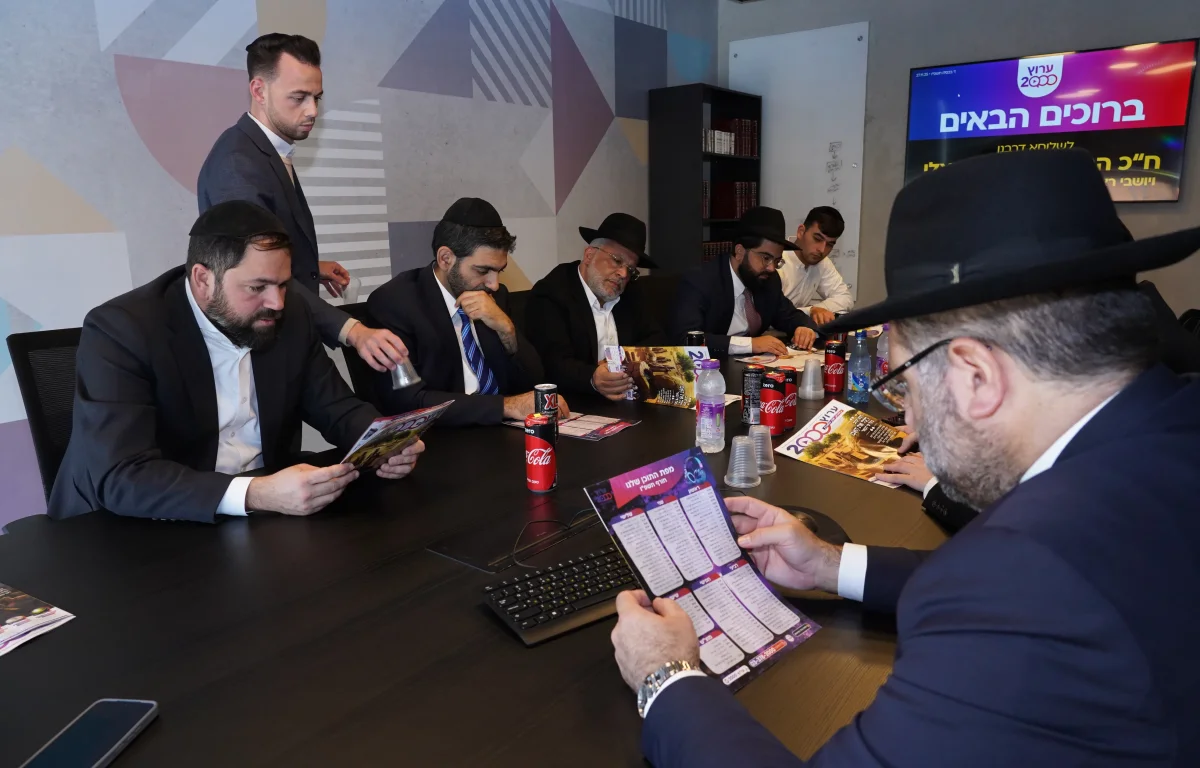 השר לשעבר מיכאל מלכיאלי בביקור מיוחד במשרדי ערוץ 2000