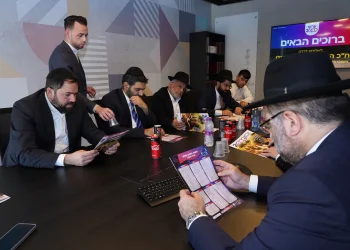 השר לשעבר מיכאל מלכיאלי בביקור מיוחד במשרדי ערוץ 2000