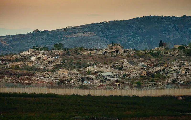 צה"ל חושף: מידע צבאי עלול לזלוג מיוניפי"ל לידי חיזבאללה צה"ל חושף: מידע צבאי עלול לזלוג מיוניפי"ל לידי חיזבאללה