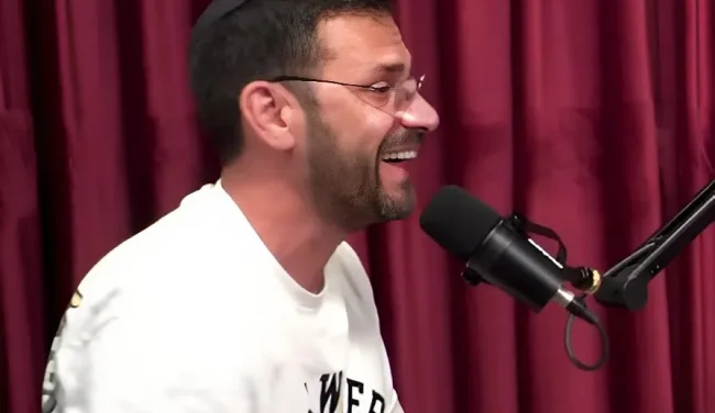 קורע מצחוק: מה אמרו החברים לאלירז שדה?
