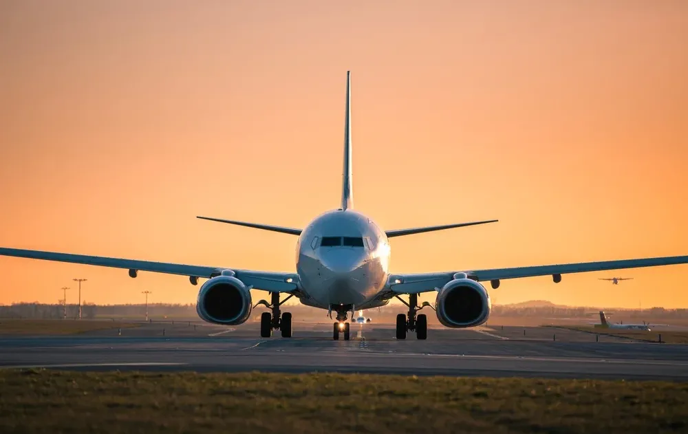 תקלה עולמית בענף התעופה: עשרות טיסות בוטלו ואלפים נתקעו