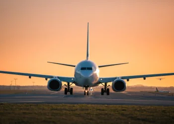 תקלה עולמית בענף התעופה: עשרות טיסות בוטלו ואלפים נתקעו תקלה עולמית בענף התעופה: עשרות טיסות בוטלו ואלפים נתקעו