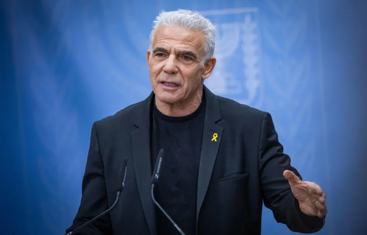 לפיד מציע: לשלול את זכות ההצבעה מהחרדים שלא משרתים