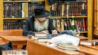 המחקר שמאשר את מה שידענו - לימוד תורה מגן על המוח גם בזקנה