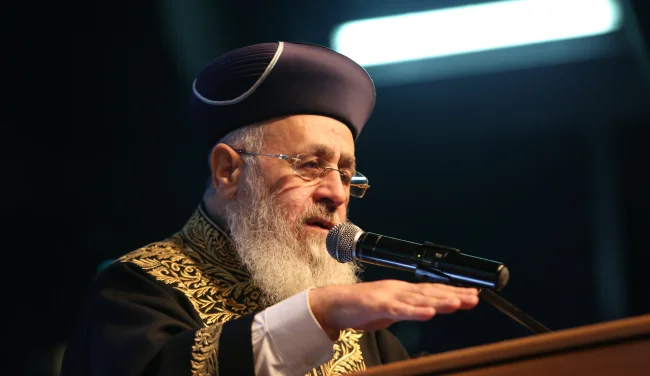 האם מותר לעלות לקברי צדיקים בשבת? הראש"ל רבי יצחק יוסף עם ההלכות והמנהגים