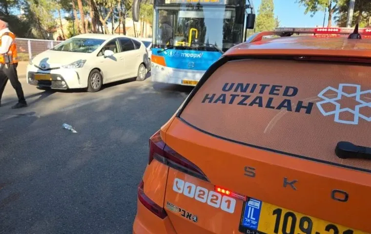 תאונה קטלנית בירושלים: הולך רגל כבן 80 נהרג מפגיעת רכב ברמות תאונה קטלנית בירושלים: הולך רגל כבן 80 נהרג מפגיעת רכב ברמות