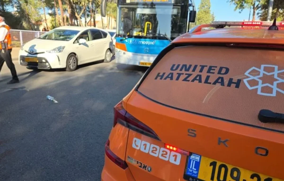 תאונה קטלנית בירושלים: הולך רגל כבן 80 נהרג מפגיעת רכב ברמות