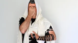 התפילין שאתה מניח בכל בוקר עושות הרבה יותר ממה שחשבת
