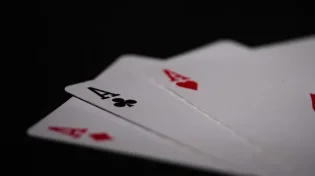 למה האבא סתר לבנו שהרוויח אלף קלפים?