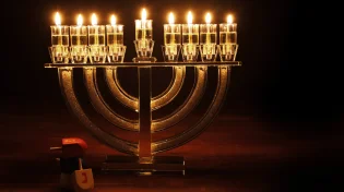 האור האחרון, העוצמתי והחזק מכולם: כל מה שלא ידעתם על 'זאת חנוכה'