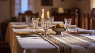 כך יהיה שולחן השבת שלך מעוצב, הרמוני ומלא אור