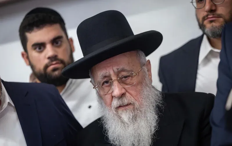 הראשון לציון מברצלונה: "הרשב״א יתפלל עלינו ויבטל את הגזֵרות" הראשון לציון מברצלונה: "הרשב״א יתפלל עלינו ויבטל את הגזֵרות"