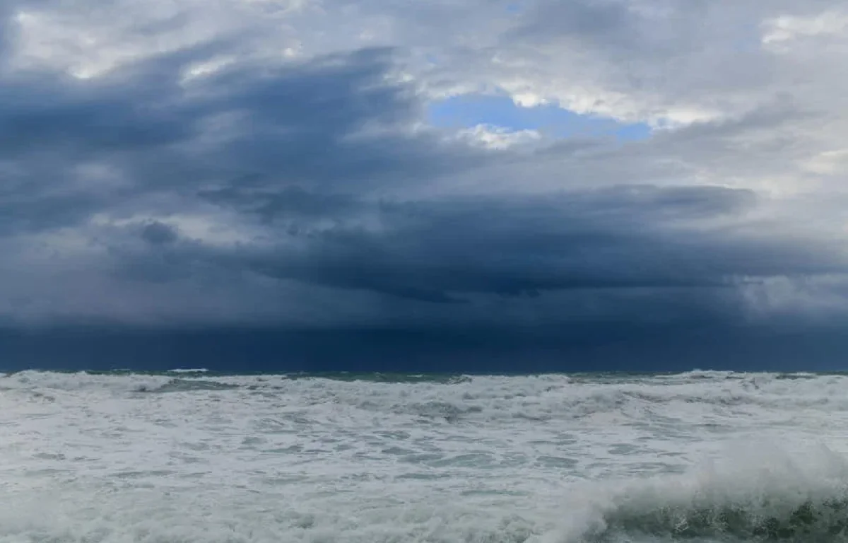 החיפושים אחר היאכטה הישראלית נמשכים: חשש לגורלם של ארבעה נוסעים