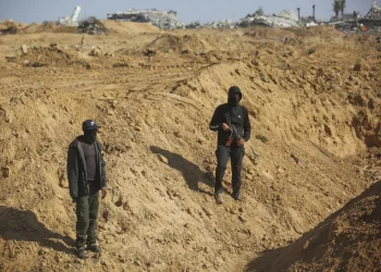 האשמה חריפה: "בערב הטבח בכיר בשב"כ שלח שליח להיפגש עם מחבל חמאס"