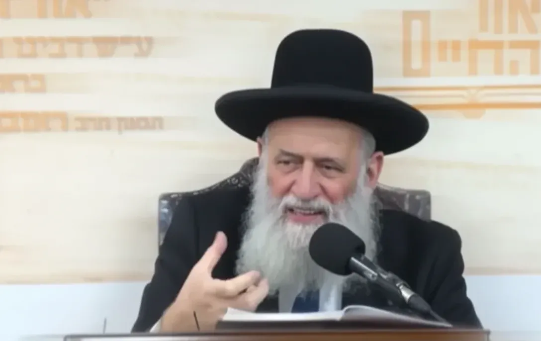 הגאון הרב ראובן אלבז: מהו "העוון" שמרן בכה עליו? הגאון הרב ראובן אלבז: מהו "העוון" שמרן בכה עליו?