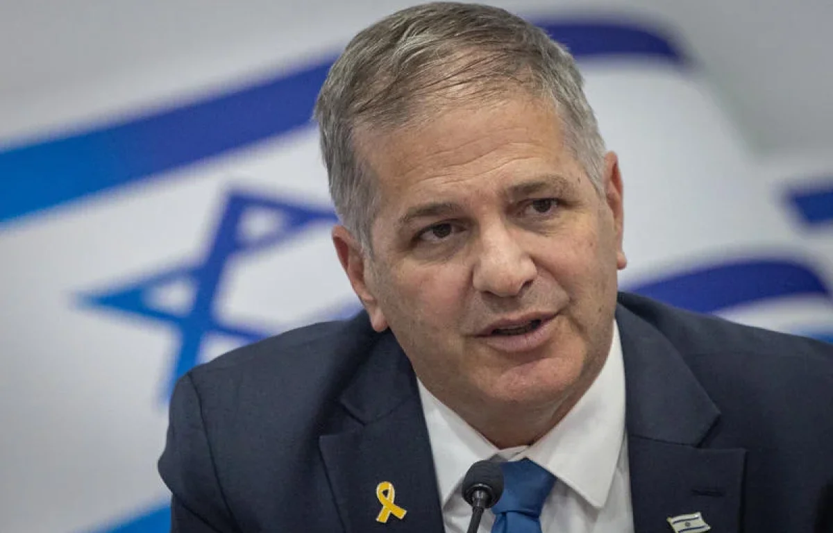 שר החינוך מכריז על מהפכה: אין טלפונים ניידים בבית הספר