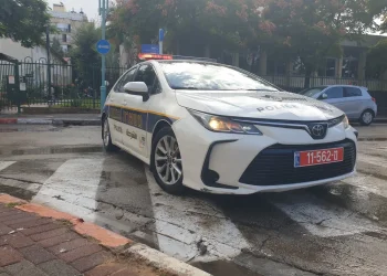 היערכות במשטרה בעקבות התחזית: חסימות כבישים, חשש כבד לשיטפונות והצפות היערכות במשטרה בעקבות התחזית: חסימות כבישים, חשש כבד לשיטפונות והצפות